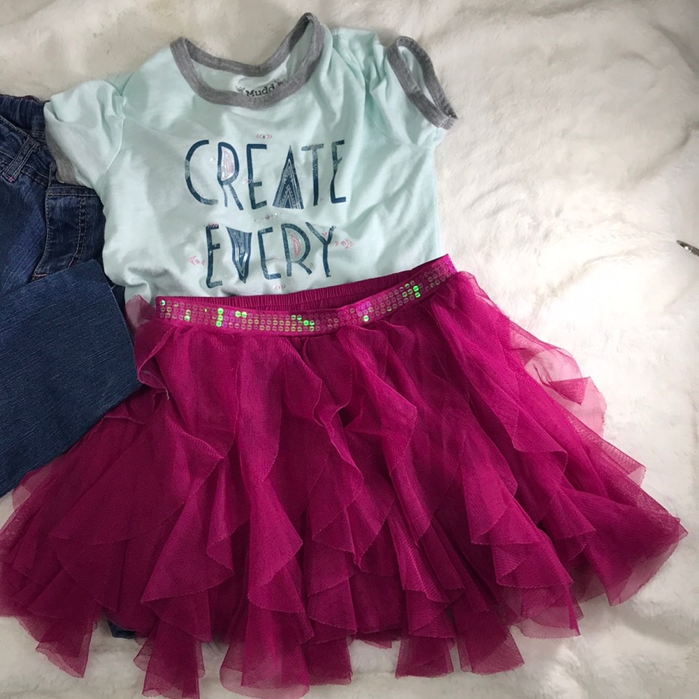 Bundle size 8 jeans. Ruffle skirt and T shirt.